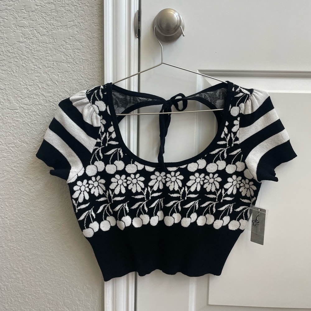 ❌SOLD❌ Maeve Anthropologie Cropped Cherry Sweater Tee
